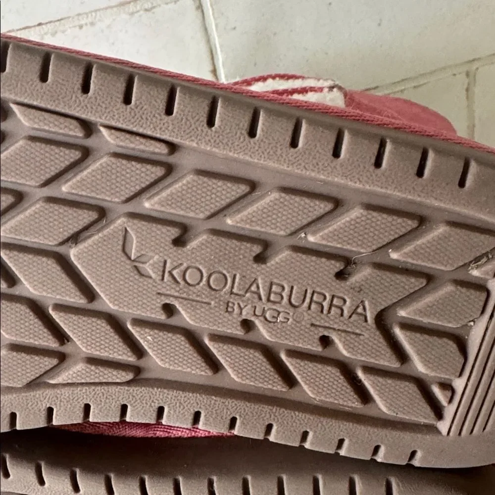 Koolaburra by UGG Suede Leather Pink Cream Warm Cozy Lined Girls Boots Size 2